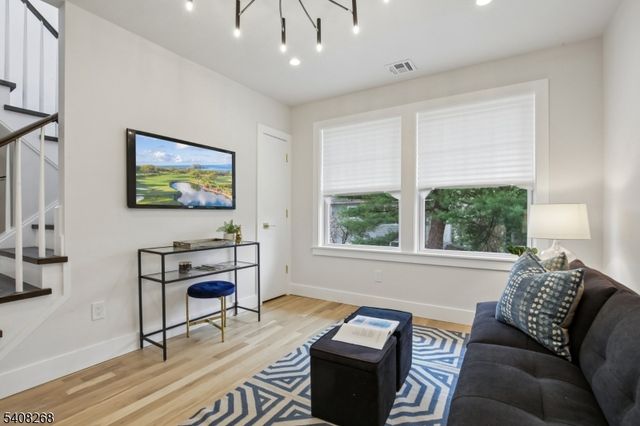 108 Baker St, Maplewood Twp., NJ 07040