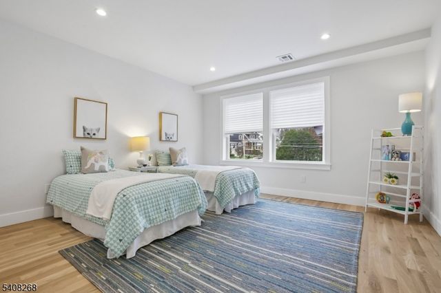 108 Baker St, Maplewood Twp., NJ 07040