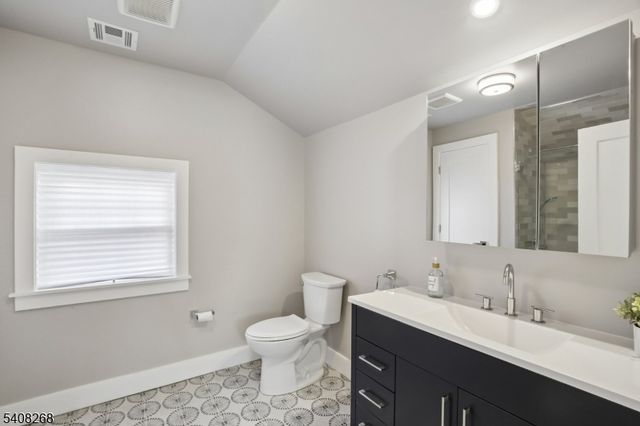 108 Baker St, Maplewood Twp., NJ 07040