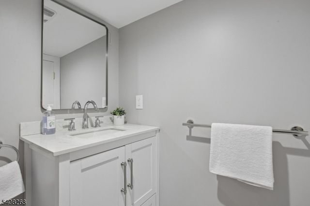 108 Baker St, Maplewood Twp., NJ 07040