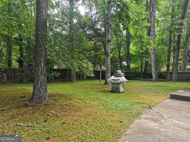 250 Sheringham Drive, Roswell, GA 30076
