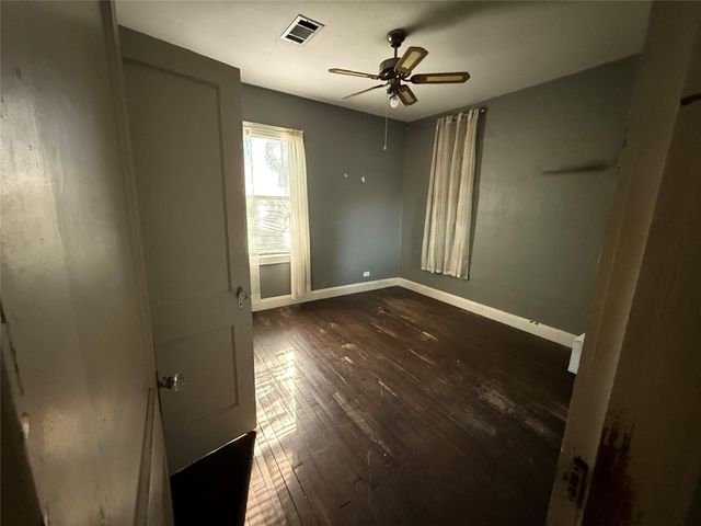 312 S 15th Street, Nederland, TX 77627