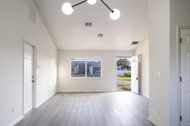 4306 11th Street SW, Lehigh Acres, FL 33976