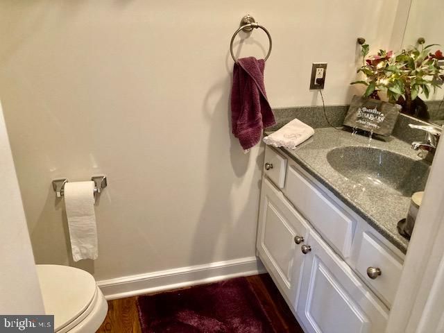 8 & 10 N KINZER RD, Kinzers, PA 17535