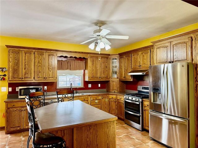 24752 200th Street, Maryville, MO 64468