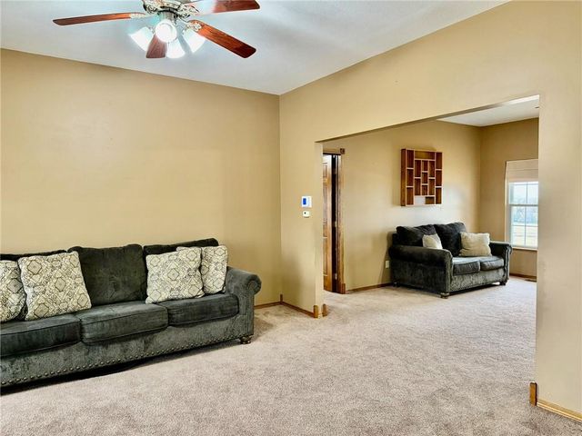 24752 200th Street, Maryville, MO 64468