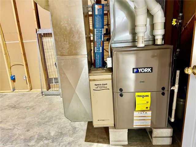 24752 200th Street, Maryville, MO 64468