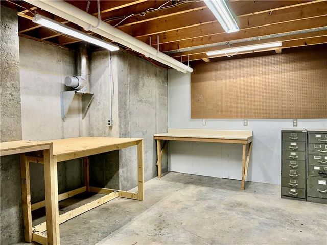 24752 200th Street, Maryville, MO 64468