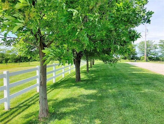 24752 200th Street, Maryville, MO 64468