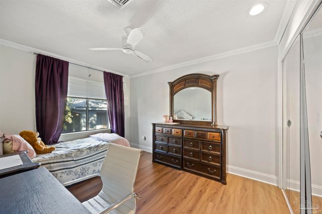 11 Hillbrook Way, Pensacola, FL 32503