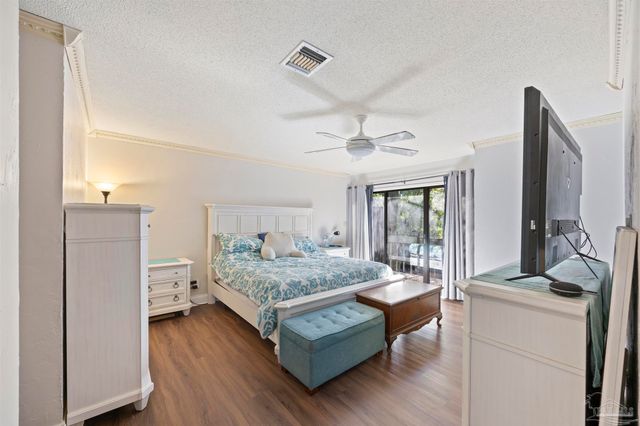 11 Hillbrook Way, Pensacola, FL 32503