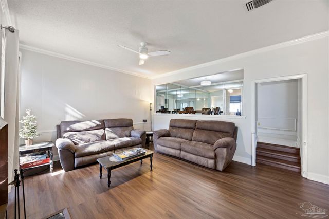 11 Hillbrook Way, Pensacola, FL 32503