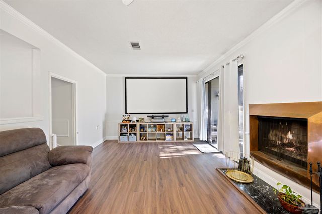 11 Hillbrook Way, Pensacola, FL 32503