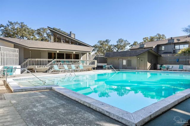 11 Hillbrook Way, Pensacola, FL 32503