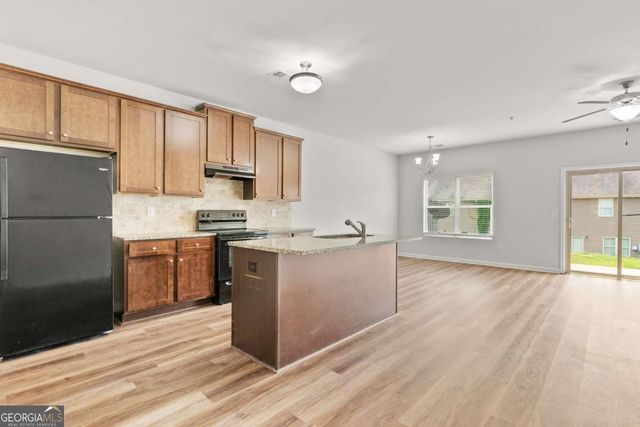 1931 Old Dogwood, Jonesboro, GA 30238