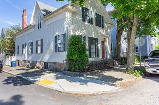 90 Walden St House, New Bedford, MA 02740