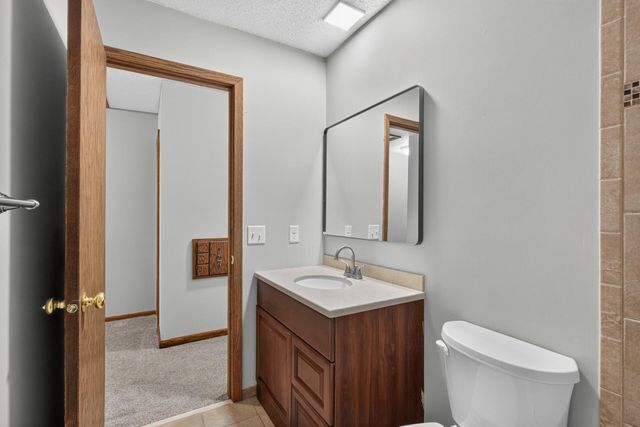 877 120th Avenue NW, Coon Rapids, MN 55448