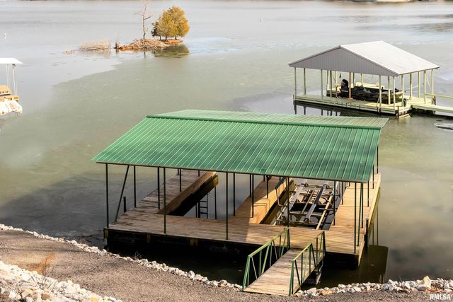 12147 Pebble Point Road, Marion, IL 62959