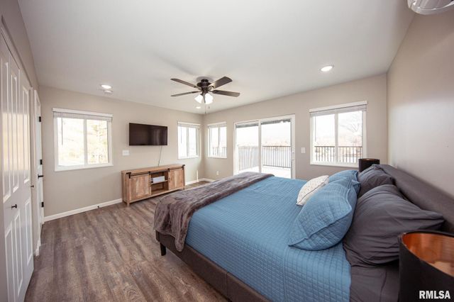 12147 Pebble Point Road, Marion, IL 62959