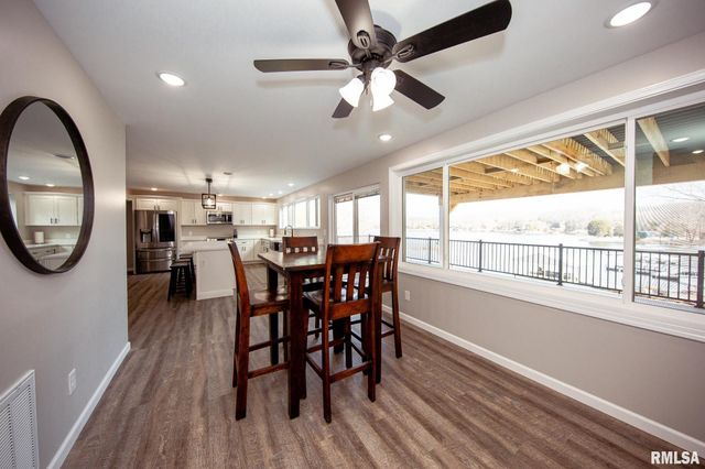 12147 Pebble Point Road, Marion, IL 62959