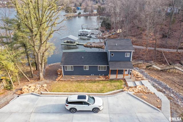 12147 Pebble Point Road, Marion, IL 62959