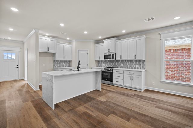 7216 Stonehenge Drive, Sherwood, AR 72120