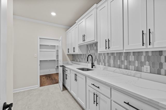 7216 Stonehenge Drive, Sherwood, AR 72120