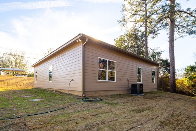 22 Grace Road, Phenix City, AL 36870