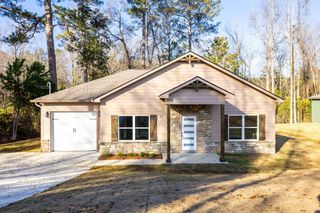 22 Grace Road, Phenix City, AL 36870