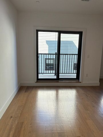 95-97 Addison St 204, Boston, MA 02128