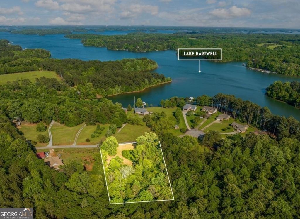 424 Harbor Point LOT 8, Hartwell, GA 30643 — exterior