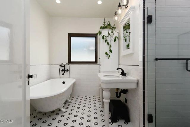 124 S Dunning Street, Ventura, CA 93003