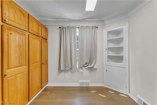 900 Eloise Drive, Cleveland Heights, OH 44112