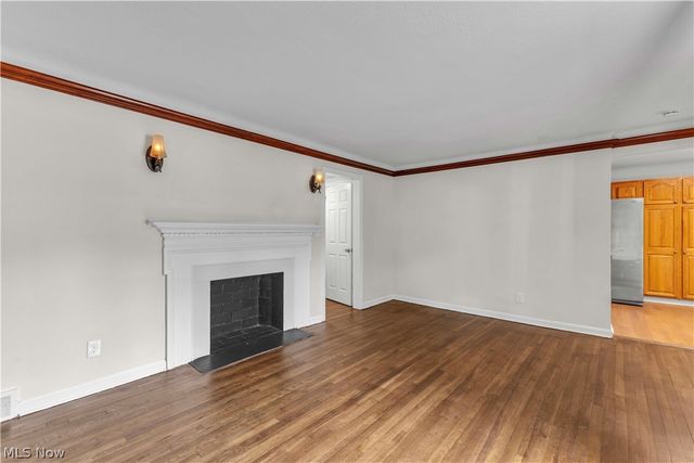900 Eloise Drive, Cleveland Heights, OH 44112
