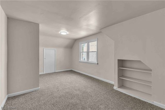 900 Eloise Drive, Cleveland Heights, OH 44112