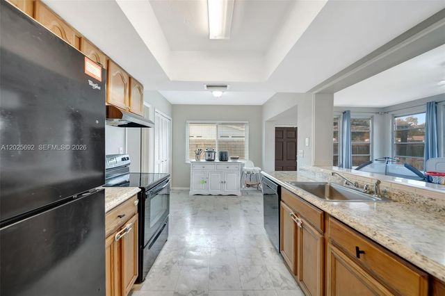 5380 SW 11th St, Margate, FL 33068