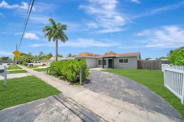 5380 SW 11th St, Margate, FL 33068