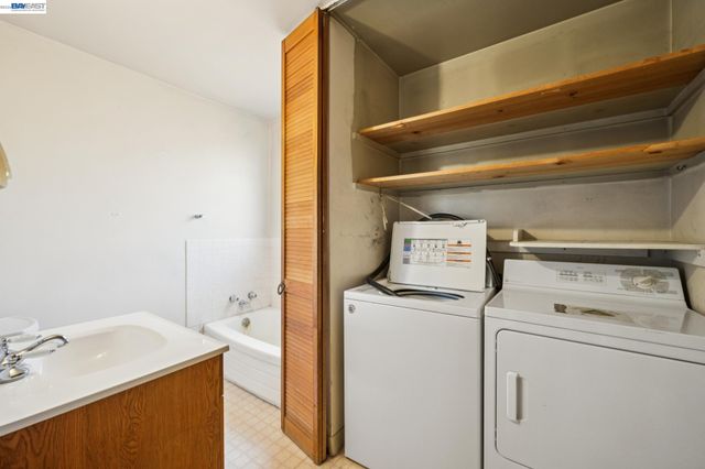 36113 La Salle Dr, Newark, CA 94560