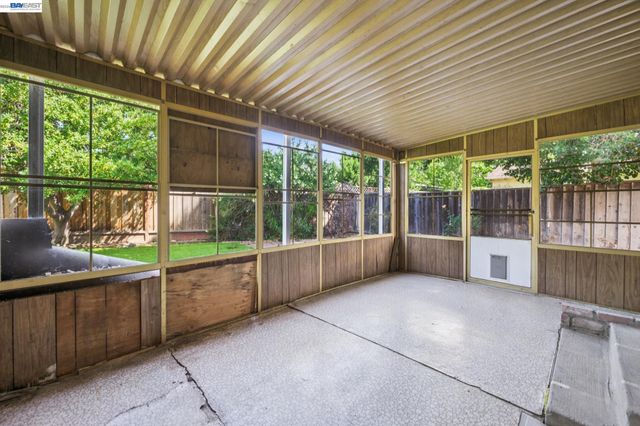 36113 La Salle Dr, Newark, CA 94560