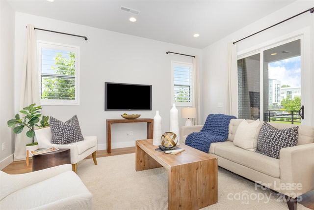 2523 Irwin Stream Road, Charlotte, NC 28208