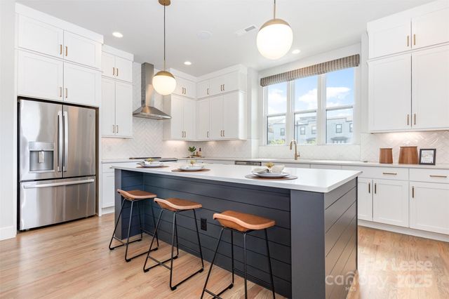 2523 Irwin Stream Road, Charlotte, NC 28208