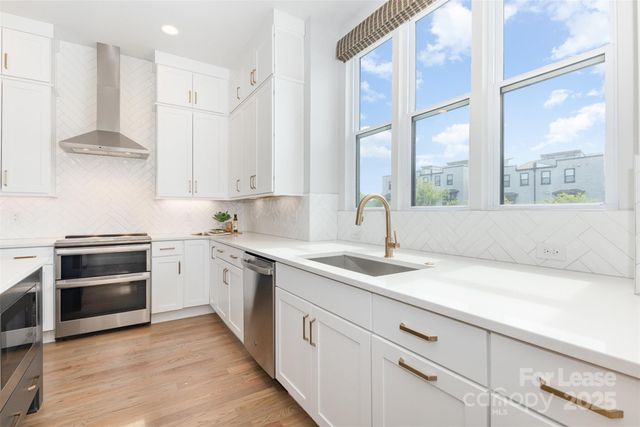 2523 Irwin Stream Road, Charlotte, NC 28208