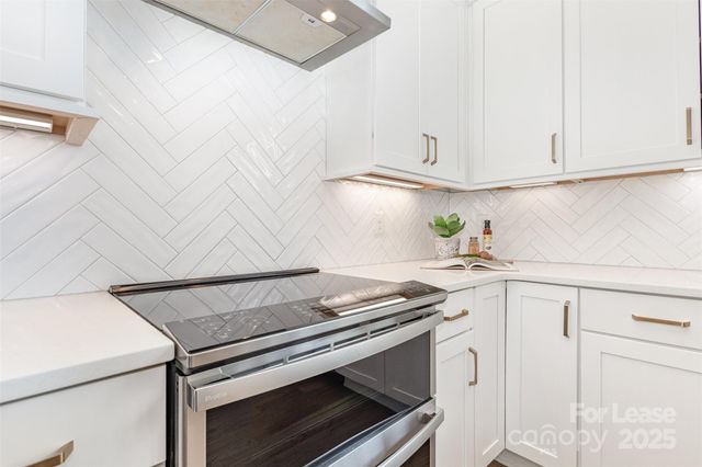 2523 Irwin Stream Road, Charlotte, NC 28208