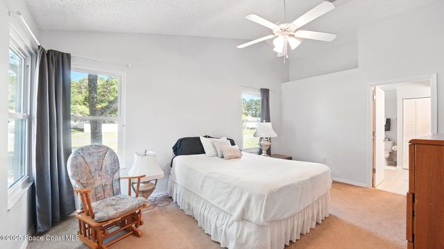 196 Delia Avenue NW, Palm Bay, FL 32907