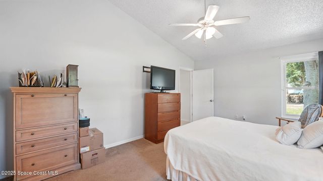 196 Delia Avenue NW, Palm Bay, FL 32907