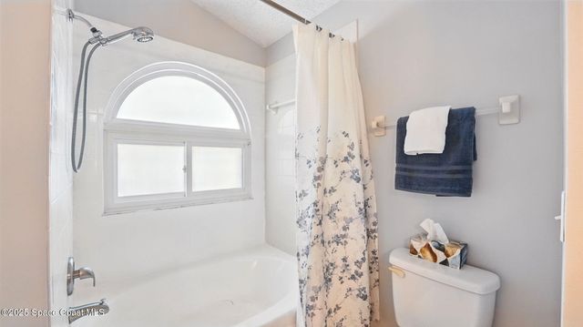 196 Delia Avenue NW, Palm Bay, FL 32907