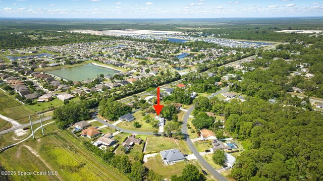 196 Delia Avenue NW, Palm Bay, FL 32907