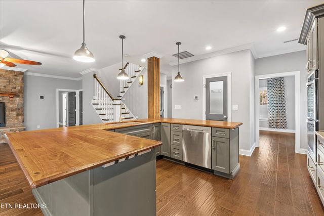 1059 Houston Springs Rd, Greenback, TN 37742