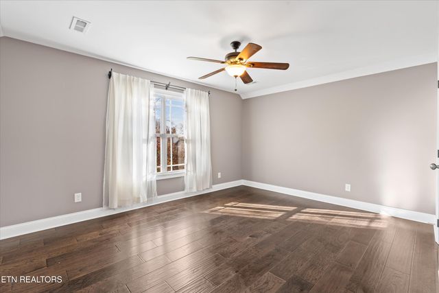 1059 Houston Springs Rd, Greenback, TN 37742