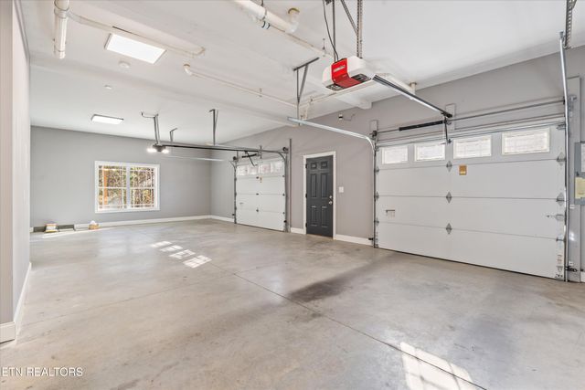 1059 Houston Springs Rd, Greenback, TN 37742